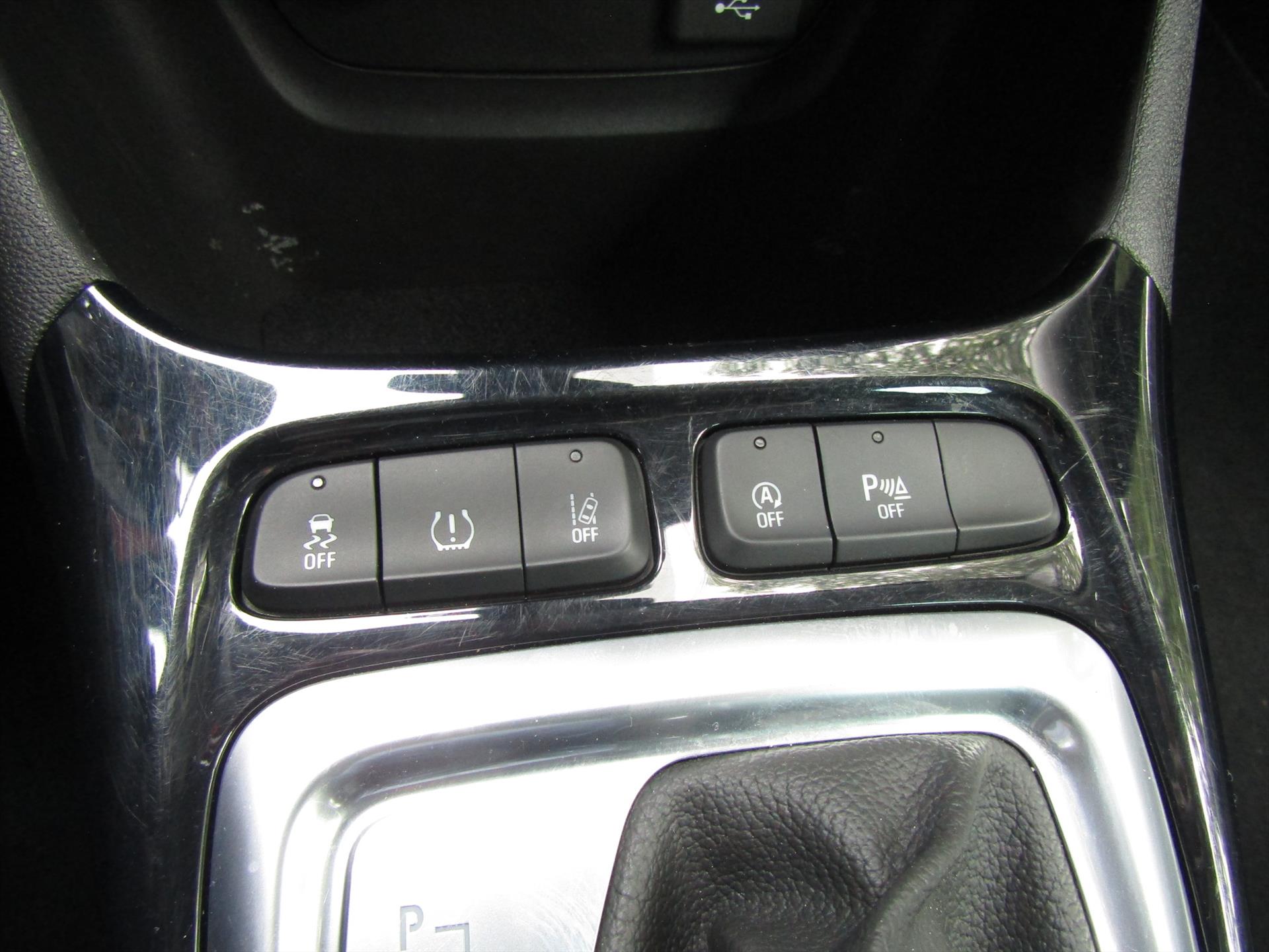 47572739-12.jpg